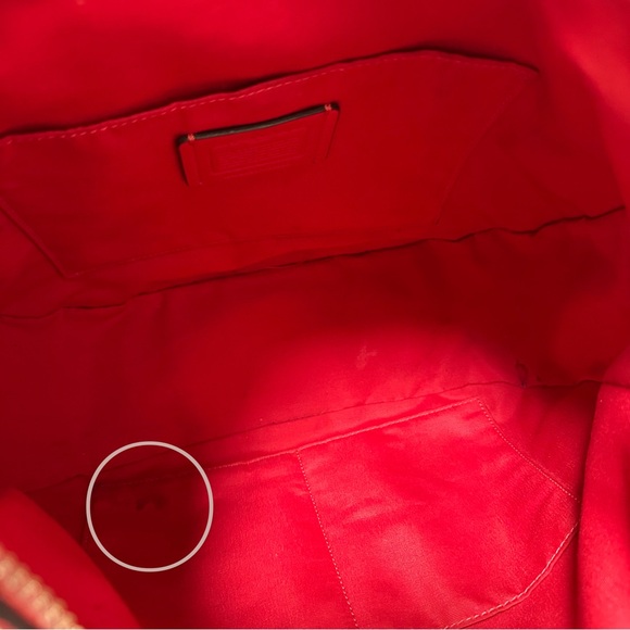 Coach Elle structured hobo bag in red pebbled leather with silver-tone hardware - Picture 9 of 12